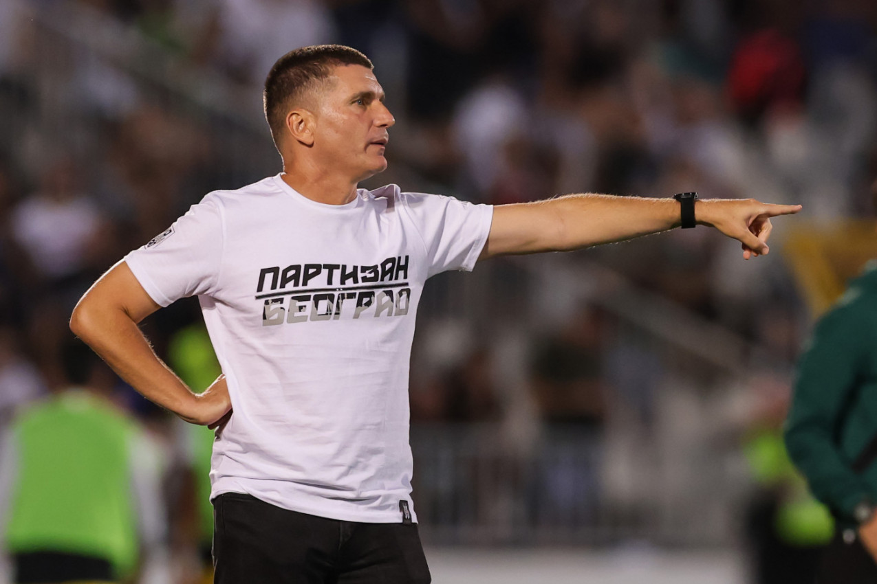 "PRIJALO JE NEKIMA, ALI NE I SVIMA" Blagojević zabrinut pred gostovanje u Subotici: Tek pre tri dana smo imali ekipu na okupu! "PRIJALO JE NEKIMA, ALI NE I SVIMA" Blagojević zabrinut pred gostovanje u Subotici: Tek pre tri dana smo imali ekipu na okupu!