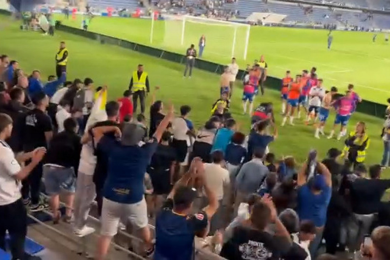 MAKLJAŽA KAKVU FUDBALSKI SVET JOŠ NIJE VIDEO! Od uzbudljivog kanarskog derbija do HOROR scena sa navijačima! (VIDEO)
