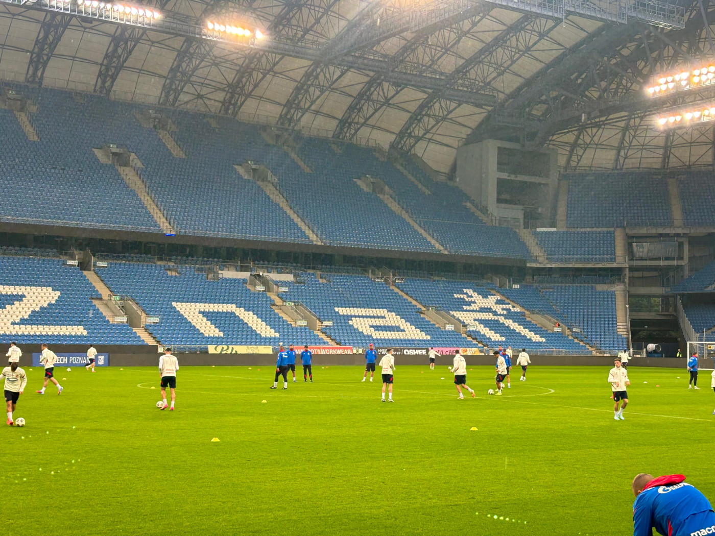Evo kako izgleda stadion Leha iznutra!