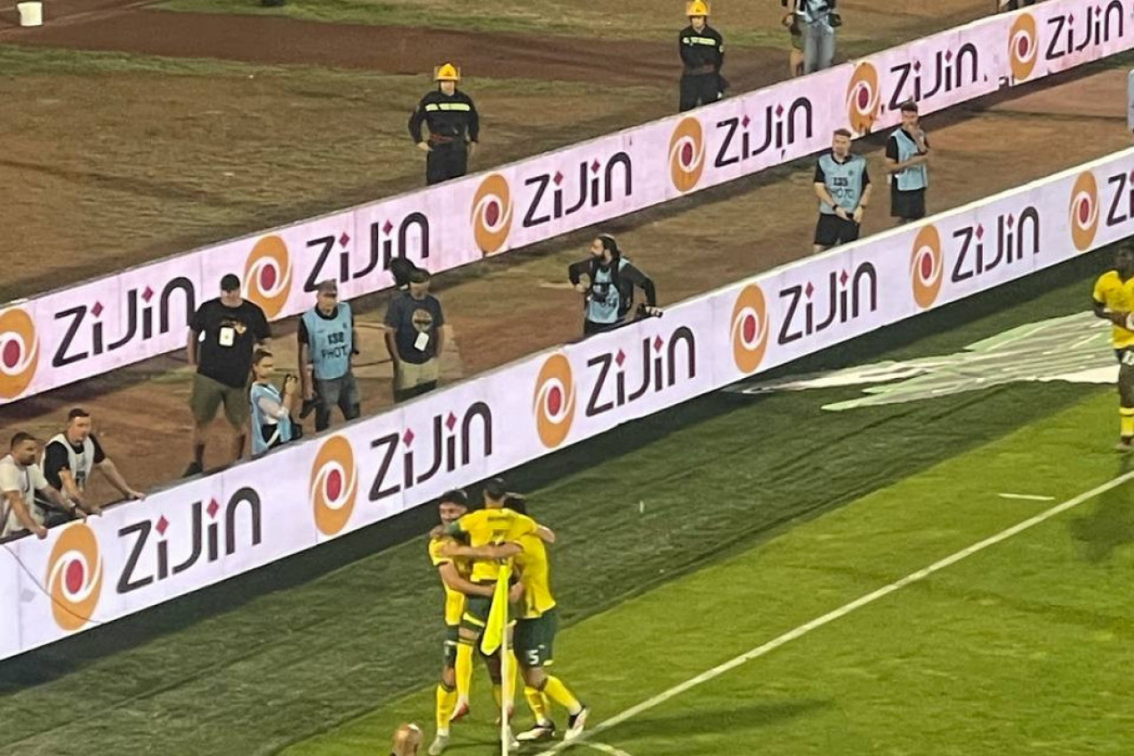 ŠKOTI PROSLAVILI GOL ISPRED JUGA, PA DOBILI ŽESTOK ODGOVOR SA TRIBINA: Ovako su NAVIJAČI reagovali na fudbalere Hibernijana! (VIDEO)