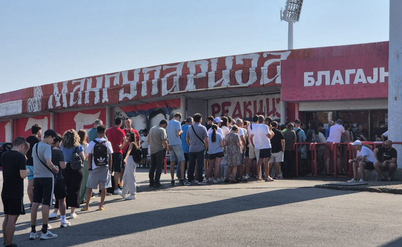 Na Marakani pomama za kartama zbog Srbije