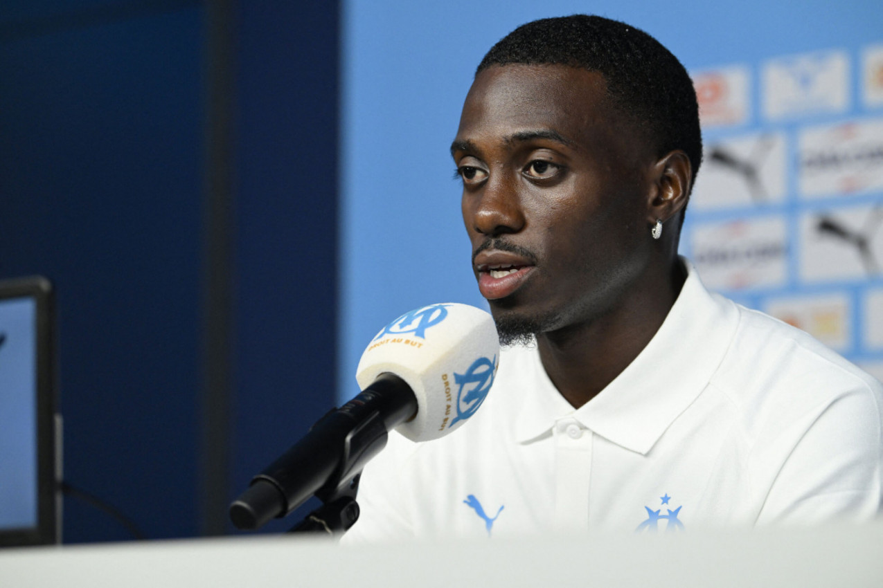 SULUDA TRANSFER PRIČA IZ FRANCUSKE: Otac mu rekao da potpiše za klub - fudbaler ga odmah poslušao! SULUDA TRANSFER PRIČA IZ FRANCUSKE: Otac mu rekao da potpiše za klub - fudbaler ga odmah poslušao!