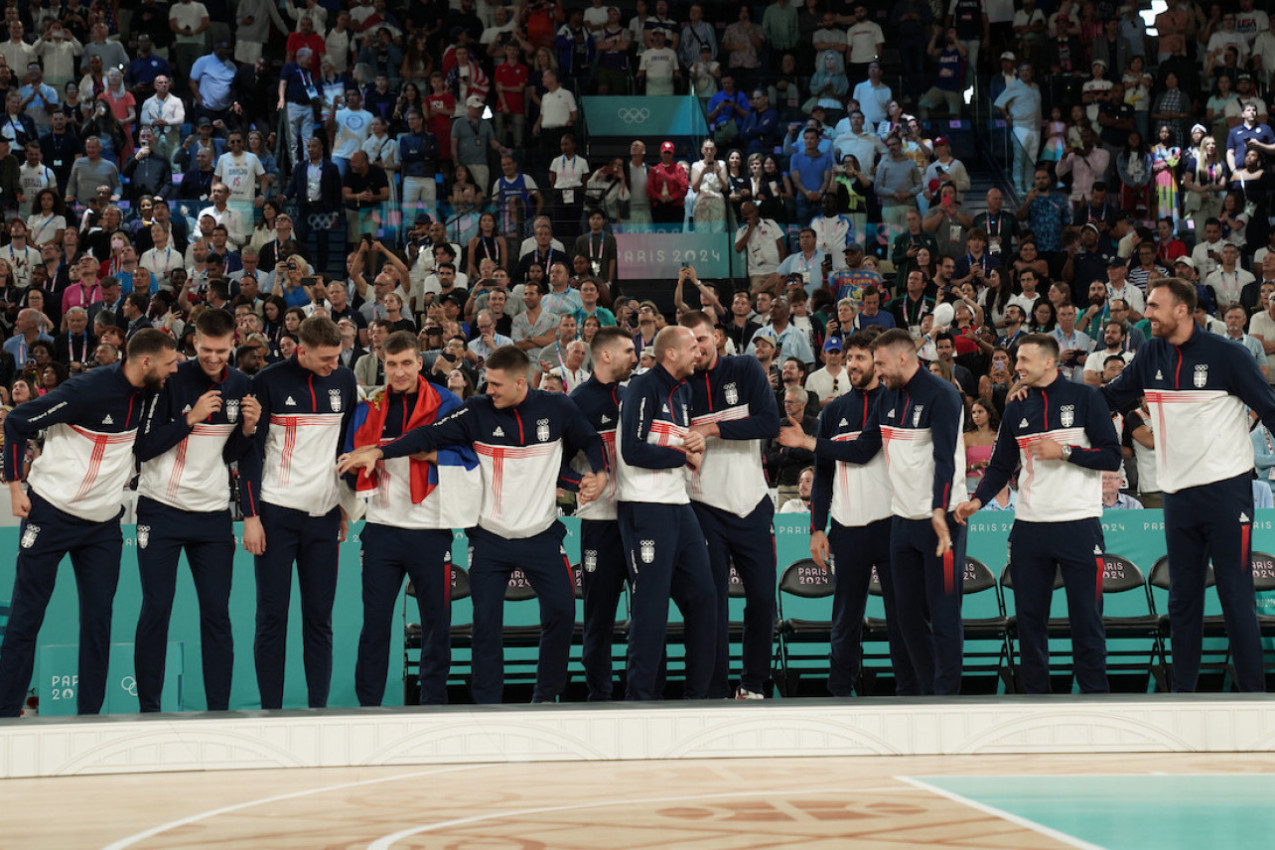 OVAKO SU SE KOŠARKAŠI SRBIJE PONAPIJALI: Otkriveni detalji najurnebesnije dodele olimpijskih medalja dosad