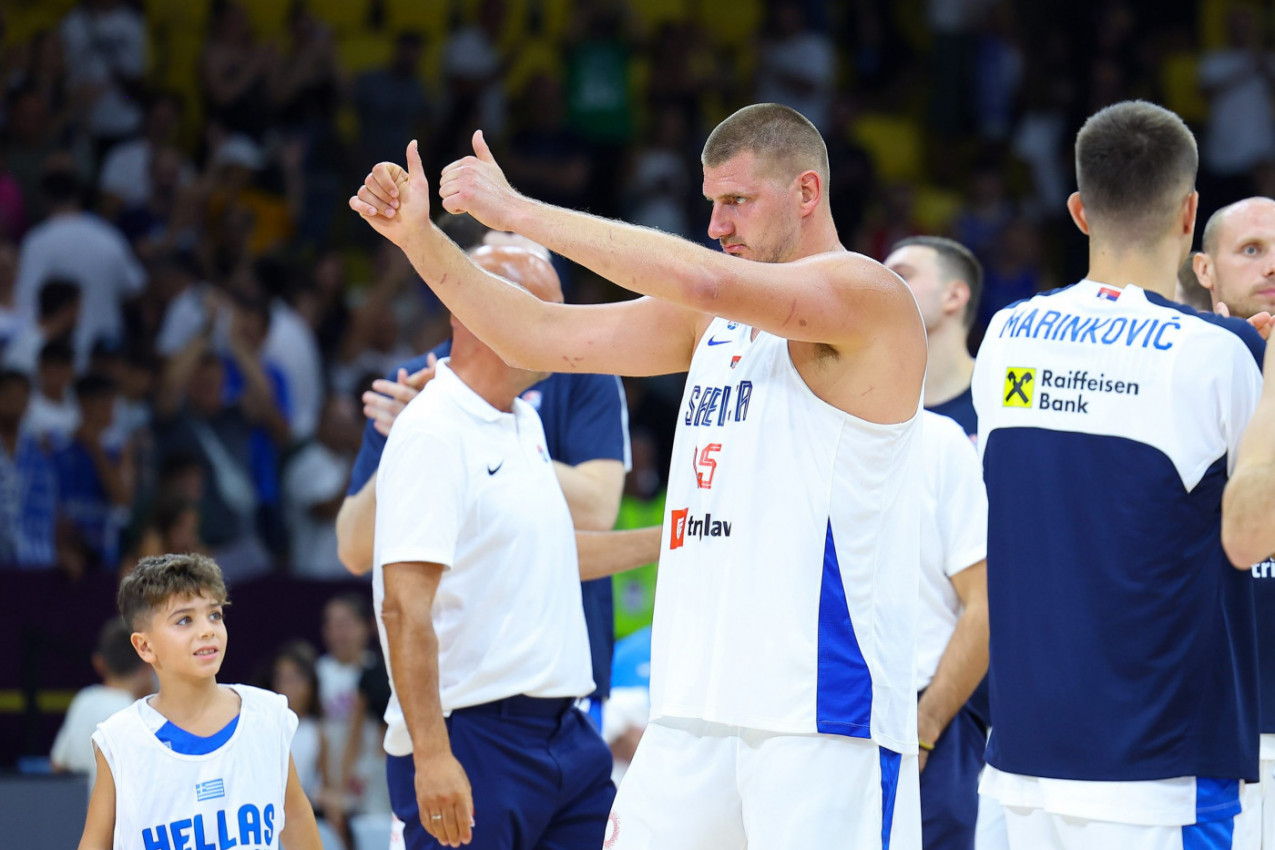 POGLEDAJTE KAKO JE SRBIJA SAVLADALA GRČKU: Jokić dominirao, ovako su izgledale akcije naše reprezentacije! (VIDEO)