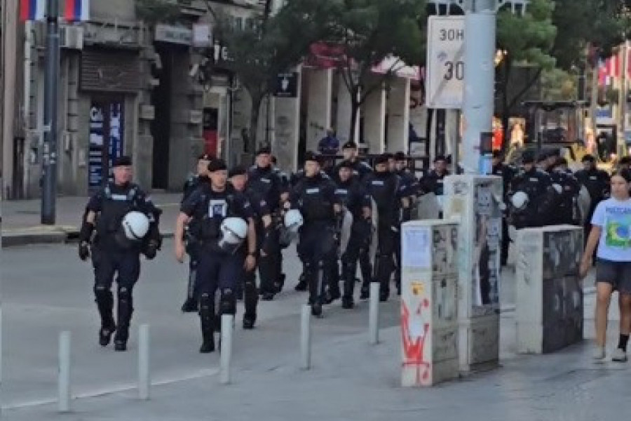 POLICIJI STIGLO POJAČANJE NAORUŽANO DO ZUBA ZBOG DIVLJANJA POLJAKA! Srpski organi reda spremni su na sukobe (VIDEO)