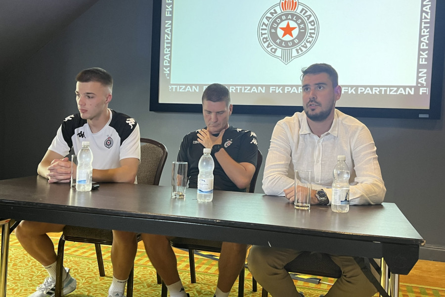 "NISMO DOŠLI SA BELOM ZASTAVOM! MNOGI SU NAS PREŽALILI, ALI MI NISMO TAKVOG STAVA!": Nikad BRUTALNIJE obraćanje Srđana Blagojevića medijima! (VIDEO)