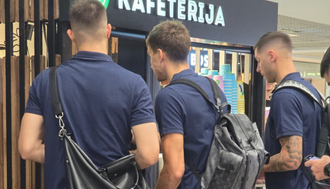 SPORTISSIMO PAPARACO: "Orlovi" odleteli za Minhen, navijači saletali Bogdana (FOTO, VIDEO)