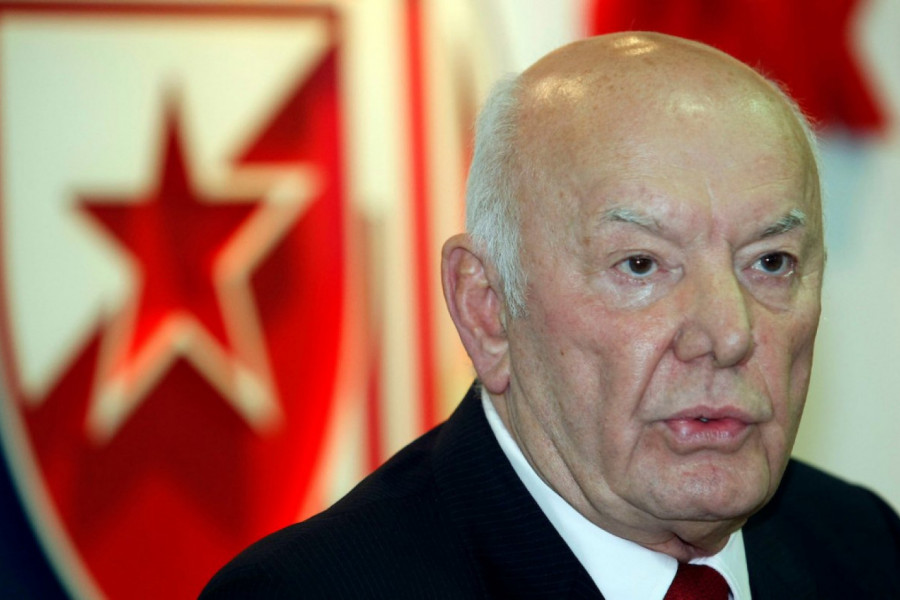 OVO JE BIO NAJGORI PERIOD U KARIJERI DENA TANE: Došao u Zvezdu, pa dobio šaljivu pesmu koja se i danas pamti! (VIDEO)