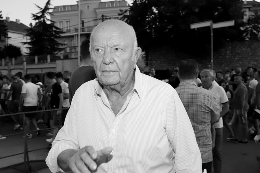 PAMTI SE KADA JE DEN TANA POSTAO PREDSEDNIK CRVENE ZVEZDE: Žustra svađa, tri prsta i konobar...
