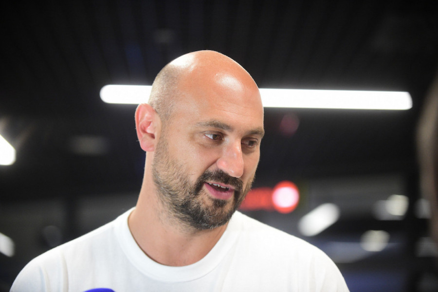 "BILO JE NEKIH ČUDNIH SUDIJSKIH ODLUKA, ALI..." Krstić čestitao zlatnim "orlićima", pa govorio o drugoj strani medalje!