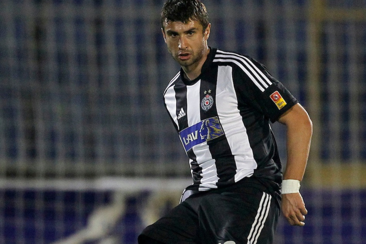 IGRAO ZA PARTIZAN, BRANIO BOJE SRBIJE, A SADA GRADI BUDUĆE ŠAMPIONE U POZNATOJ ŠKOLI FUDBALA: Roditelji, obratite pažnju!