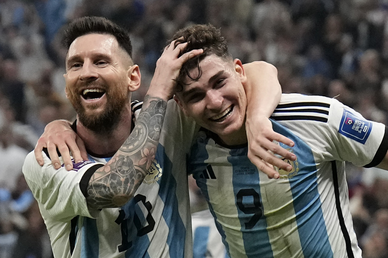 MESI OTPLESAO POSLEDNJI TANGO U ARGENTINI: Poznati skoro svi učesnici Mundijala iz Južne Amerike! MESI OTPLESAO POSLEDNJI TANGO U ARGENTINI: Poznati skoro svi učesnici Mundijala iz Južne Amerike!