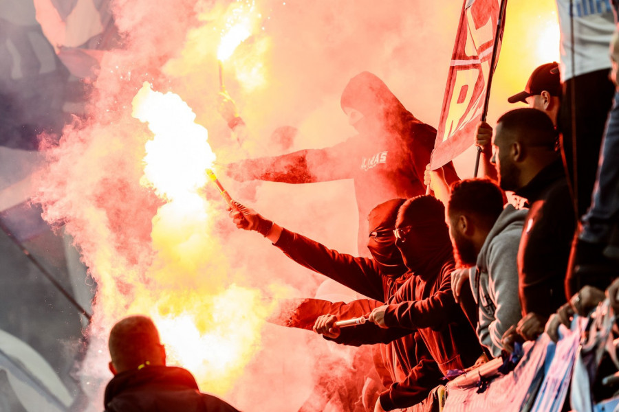 DRAKONSKA KAZNA ZA MALME: Skandalozni ispadi navijača primorali UEFA da reaguje!