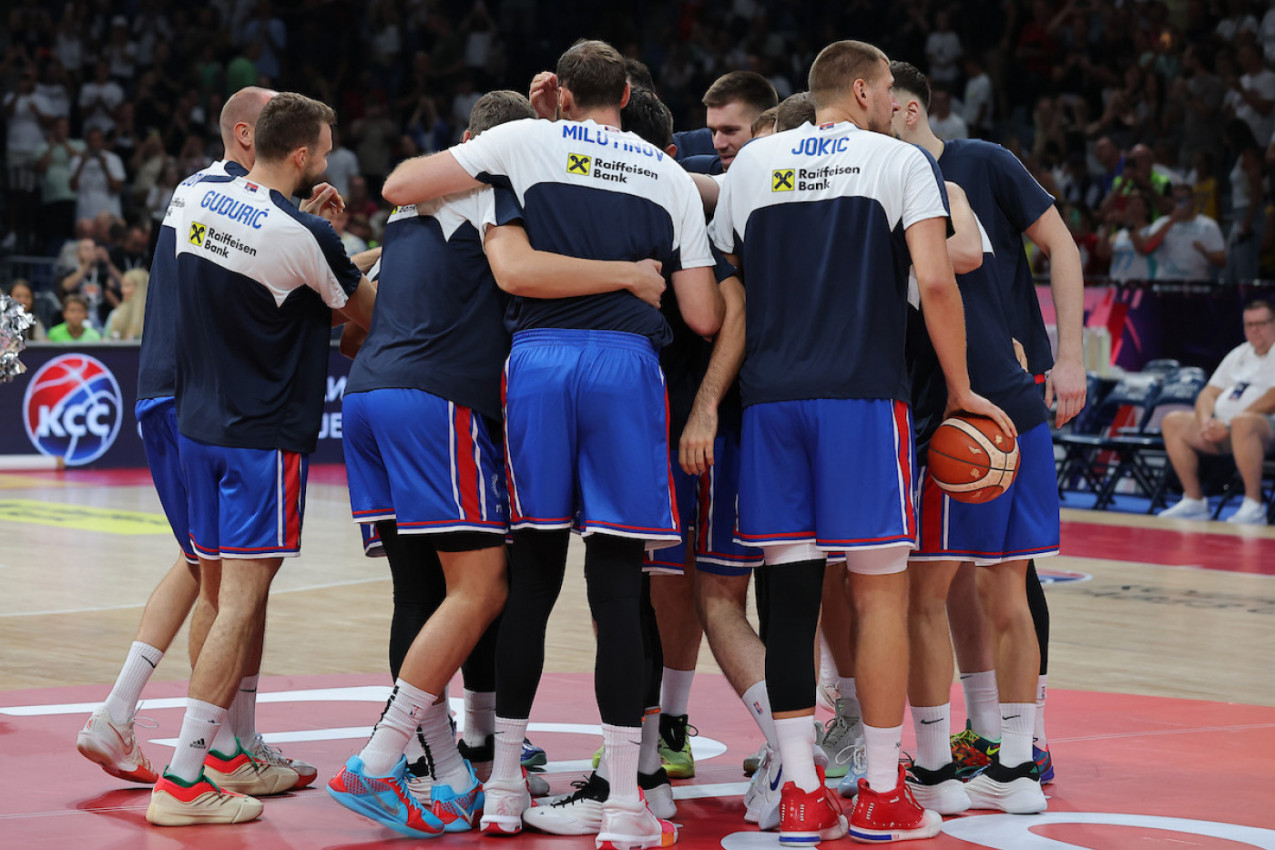 I ON JE TU: Ovakav spektakl se ne propušta - došao je da podrži nekadašnje reprezentativne kolege! (VIDEO)