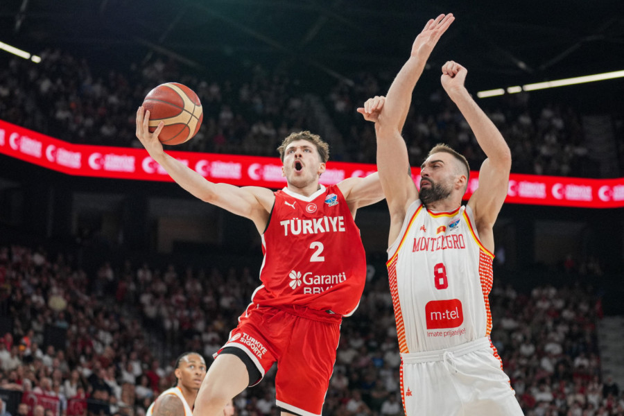 UPOZORENJE ZA SRBIJU: Turci deklasirali Crnu Goru, "Bejbi Jokić" spreman za Evrobasket!