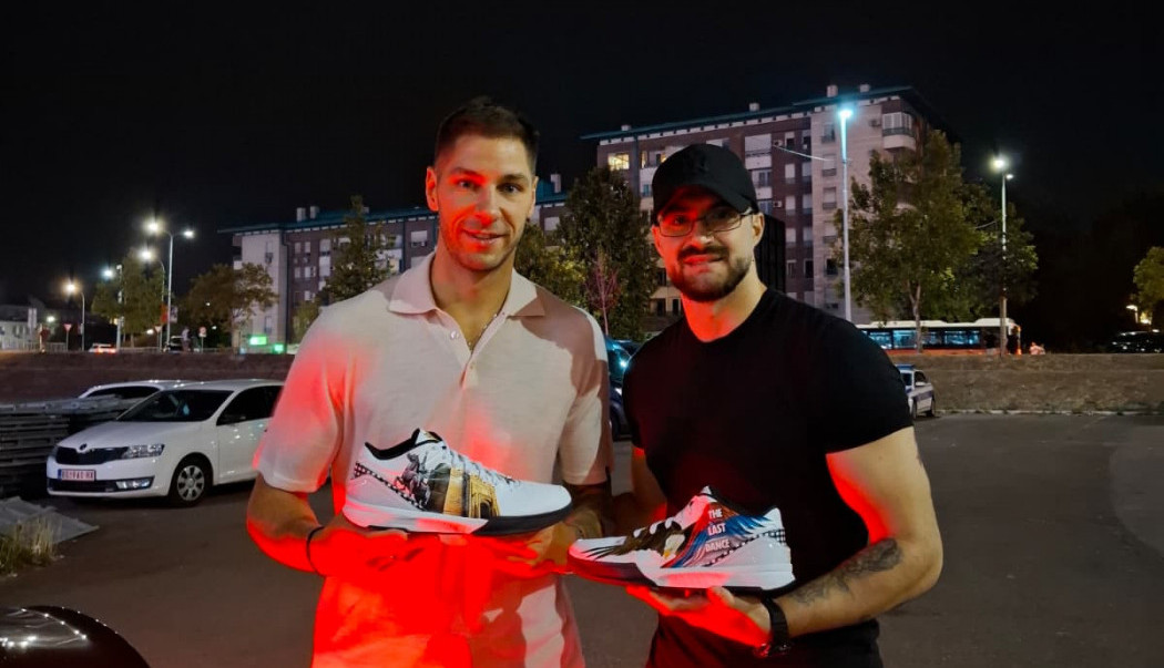 SPORTISSIMO OTKRIVA: STEFAN JOVIĆ U SPECIJALNOM IZDANJU IZLAZI NA PARKET - poslednji ples u dresu Srbije obeležen na NESVAKIDAŠNJI NAČIN! (FOTO GALERIJA)