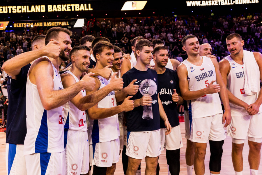 SVI ZA JEDNOG, JEDAN ZA SVI: Momci, preko Estonije do ZLATNE MEDALJE - vežite se, polećemo!