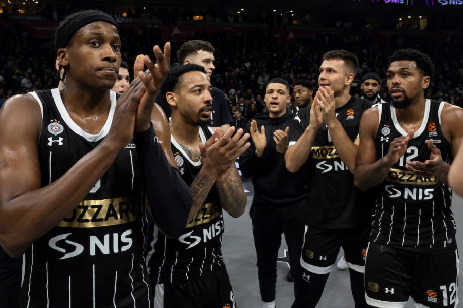 VELIKA ZVEZDA KK PARTIZAN IPAK NE DOLAZI NA PROMOCIJU DRESOVA?! Ovo je razlog, upitan status još jednog košarkaša!