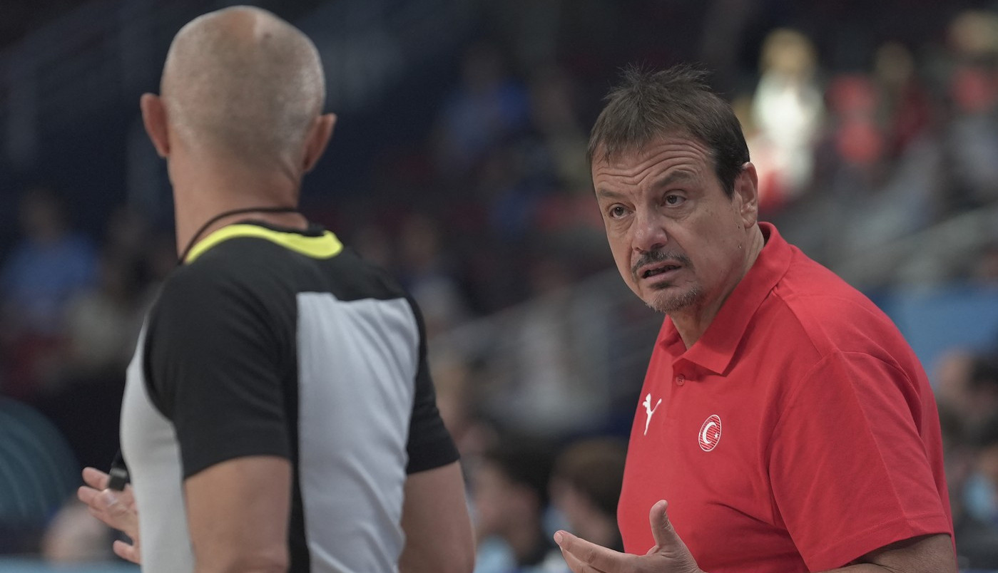 NOVI ŠOU ATAMANA NA EVROBASKETU: Nije znao da je Šengun na korak od tripl-dabl učinka, pa poručio da idu do finala!