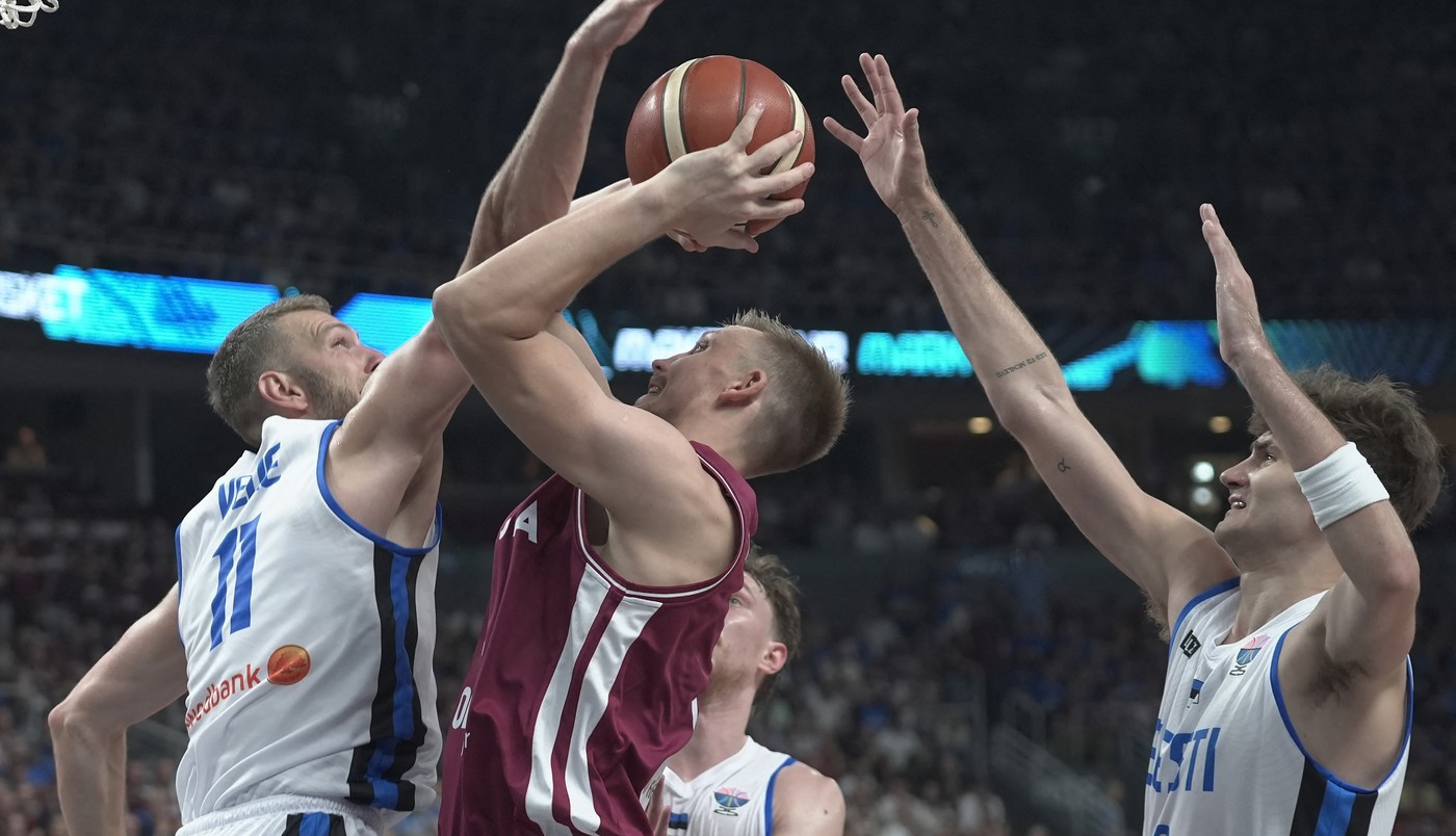 UMALO NOVI ŠOK NA EVROBASKETU: Krcata dvorana u Rigi ispratila meč rivala Srbije!