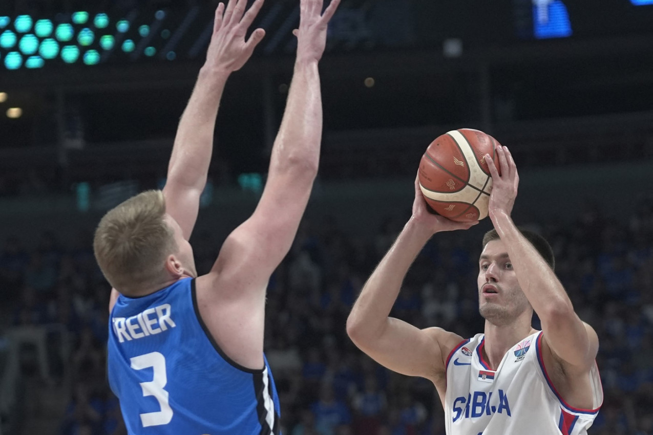 ŠOK! Filip Petrušev isključen sa meča! (VIDEO)