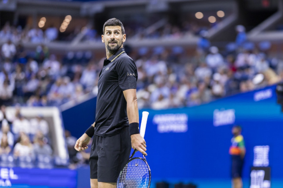 JAČI OD POVREDE! Novak napustio teren, PA SE VRATIO I OSVOJIO SET!
