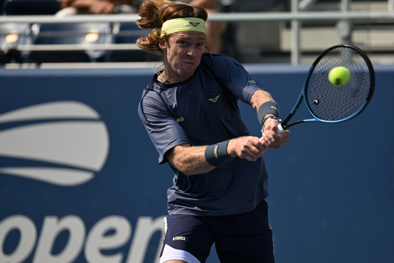 VELIKI SKANDAL NA US OPENU: Rus kažnjen iz veoma bizarnog razloga!