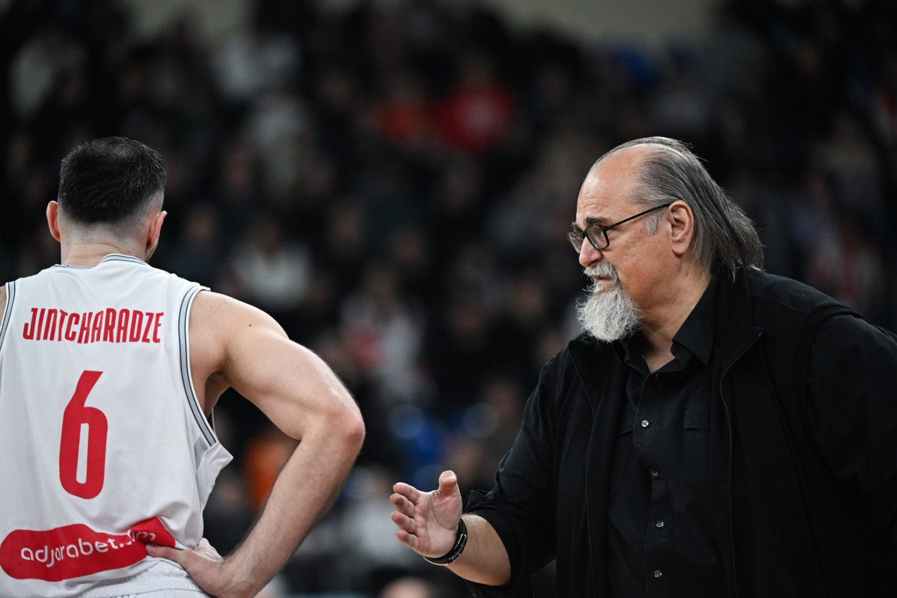 DŽIKIĆ NAKON POBEDE SPOMENUO I "ORLOVE": Jedini Srbin koji je preživeo Evrobasket rekao BITNU stvar! (VIDEO) DŽIKIĆ NAKON POBEDE SPOMENUO I "ORLOVE": Jedini Srbin koji je preživeo Evrobasket rekao BITNU stvar! (VIDEO)