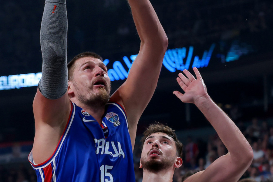JOVIĆ ASISTENCIJA, JOKIĆ ZAKUCAVA! Pogledajte SPEKTAKULARNOG Džokera pod košem! (VIDEO)