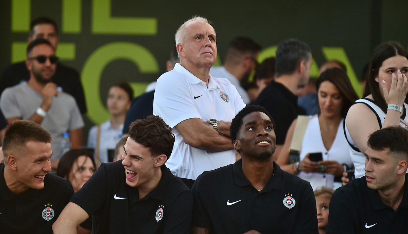 PARTIZANU SE OTVORILA VELIKA PRILIKA: Zbog promena u poslednji čas mogu da dočekaju evroligaša u Pioniru! PARTIZANU SE OTVORILA VELIKA PRILIKA: Zbog promena u poslednji čas mogu da dočekaju evroligaša u Pioniru!