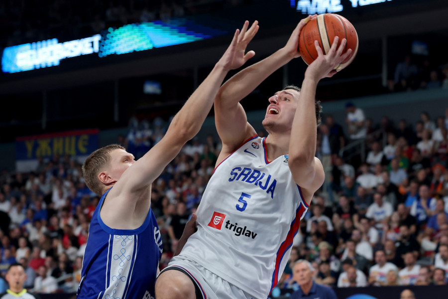 (POLUVREME) BRAAAAAVO! Srbija PREUZELA stvar u svoje ruke - ovako se igra za grb!