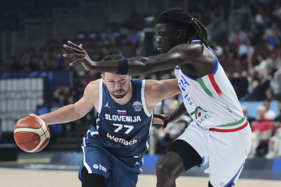 DONČIĆ DOMINIRA PROTIV ITALIJE: Slovenačku NBA zvezdu niko ne može da zaustavi!