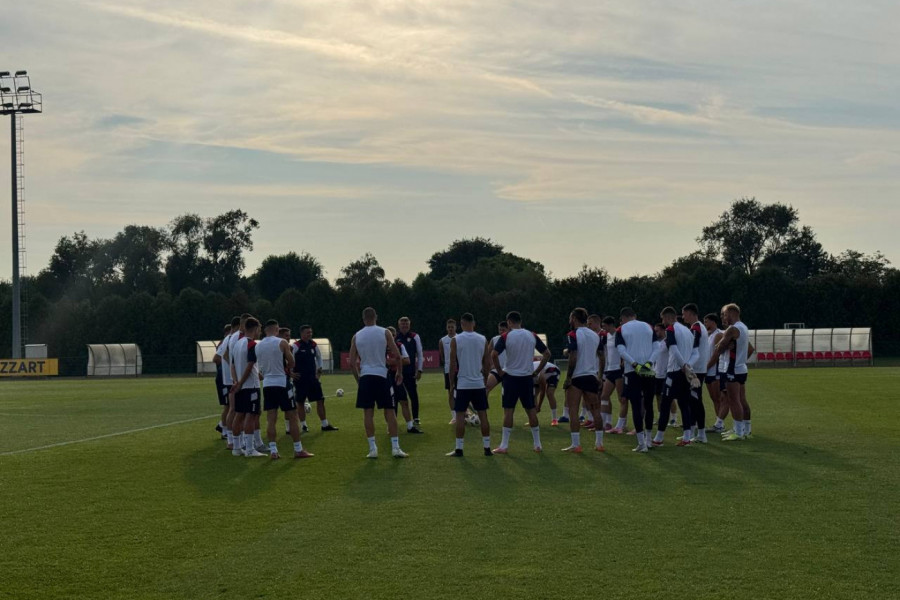 SVE JE SPREMNO ZA UTAKMICU DECENIJE: Raspoloženi "orlovi" naoštreni za sutrašnji meč sa Englezima! (VIDEO)