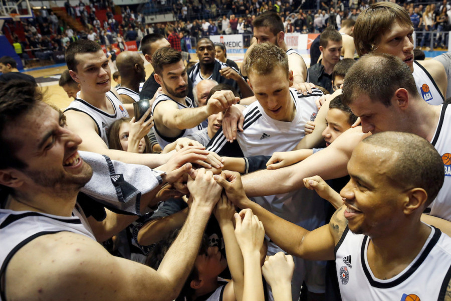 IGRAO U PARTIZANU U NAJTEŽEM PERIODU, A SADA IMA NOVI KLUB: Na Evrobasketu je bio pozitivno iznenađenje, navijači ga dobro pamte!