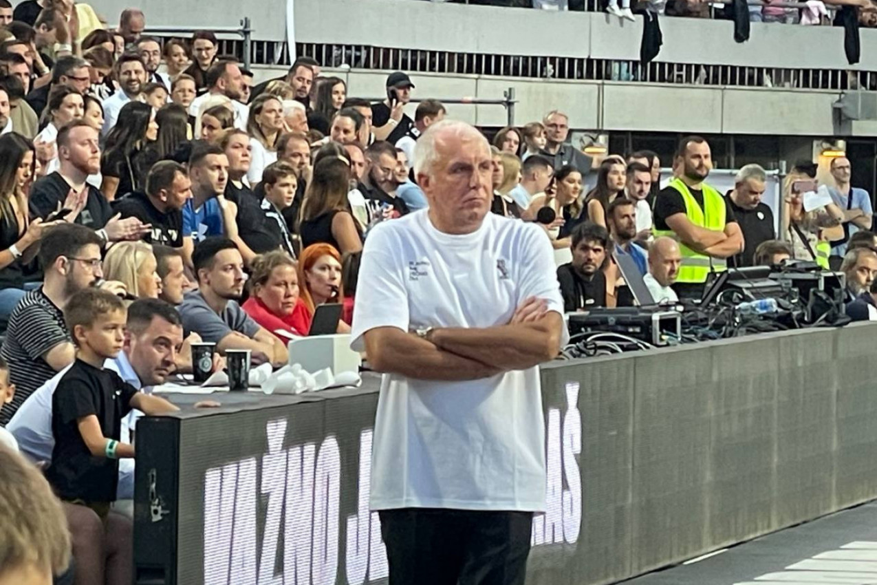 GORI TAŠ: Spektakl kakav prestonica ne pamti! Crno-belo veče u Beogradu! (VIDEO) GORI TAŠ: Spektakl kakav prestonica ne pamti! Crno-belo veče u Beogradu! (VIDEO)