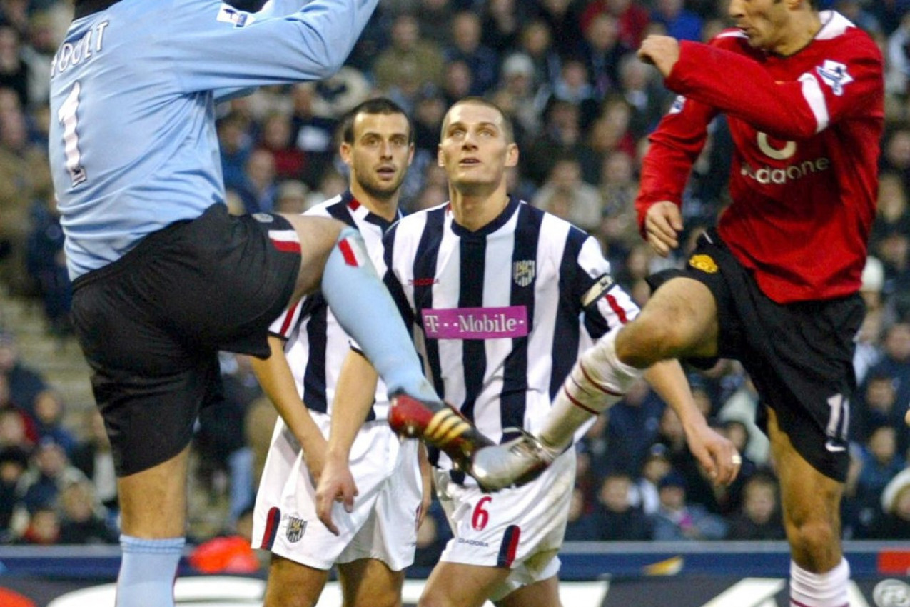 JEZIVO: Čuveni PREMIJERLIGAŠ se bori sa DVE OPAKE bolesti - njegova ćerka obelodanila sve detalje! JEZIVO: Čuveni PREMIJERLIGAŠ se bori sa DVE OPAKE bolesti - njegova ćerka obelodanila sve detalje!