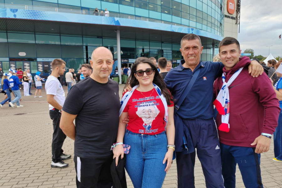 SKANDAL NA EVROBASKETU: Srpkinji zabranili ulaz na meč zbog ćirilice - usledio je šokantan preokret! (FOTO)