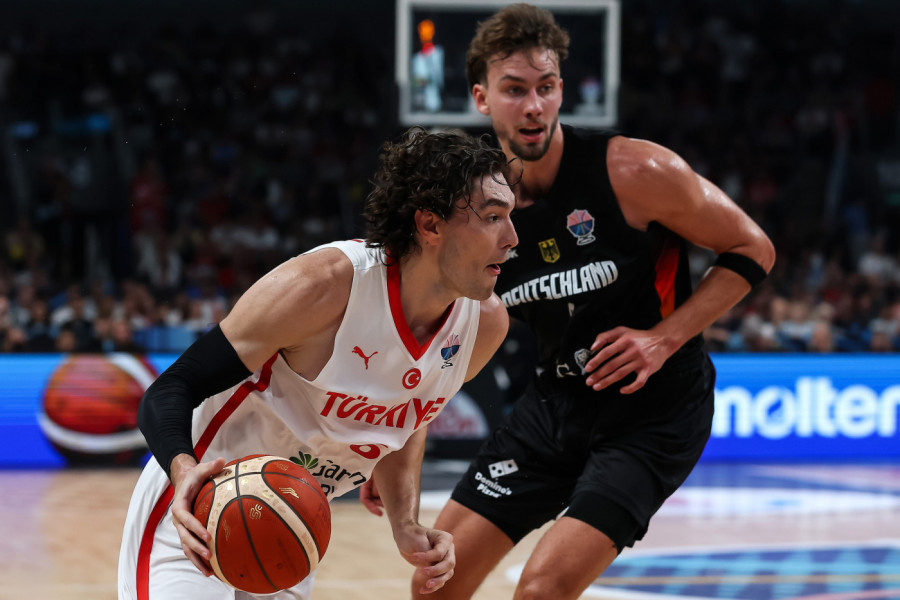 KLACKALICA! Strašna borba u finalu Evrobasketa!