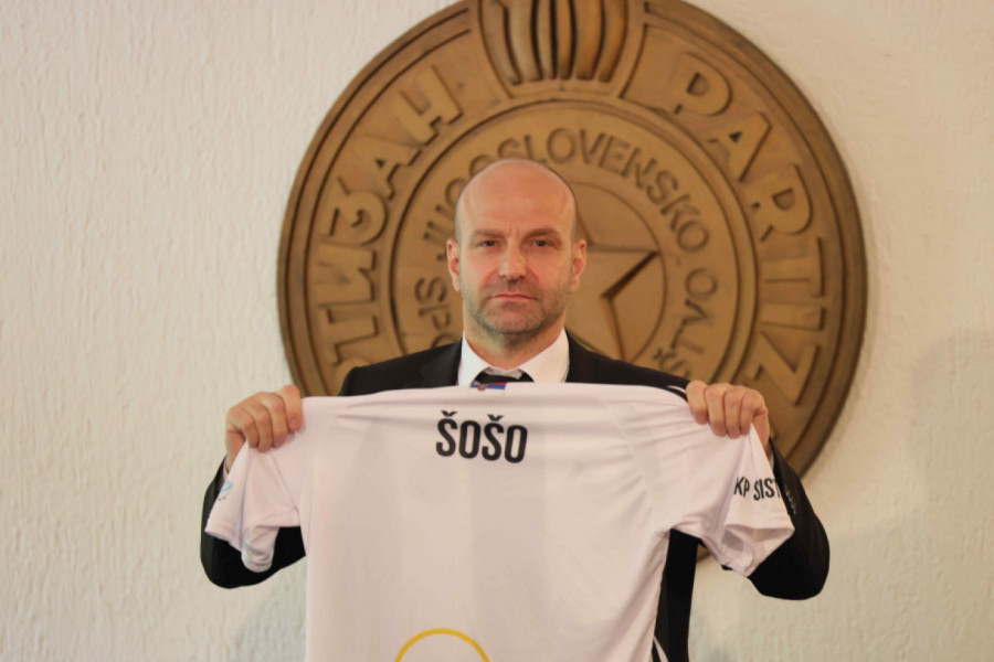 CRNO-BELE BOMBE! Oglasio se tim menadžer Partizana: "Formiran je kvalitetan tim, jedva čekamo večiti derbi"