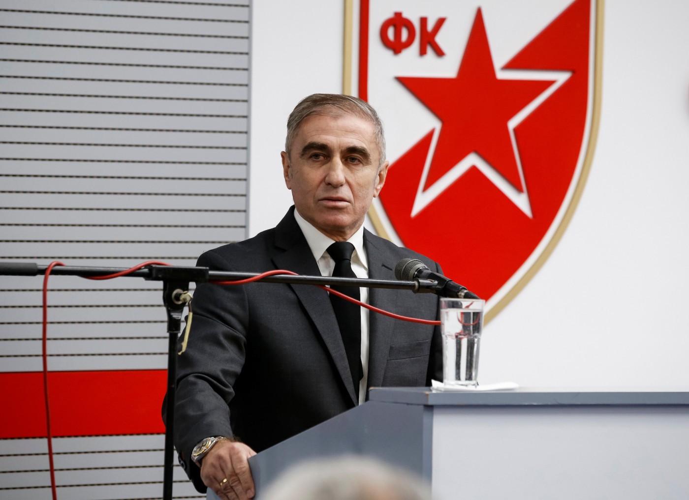 Boško Đurovski se srušio na komemoraciji Dejana Milovanovića