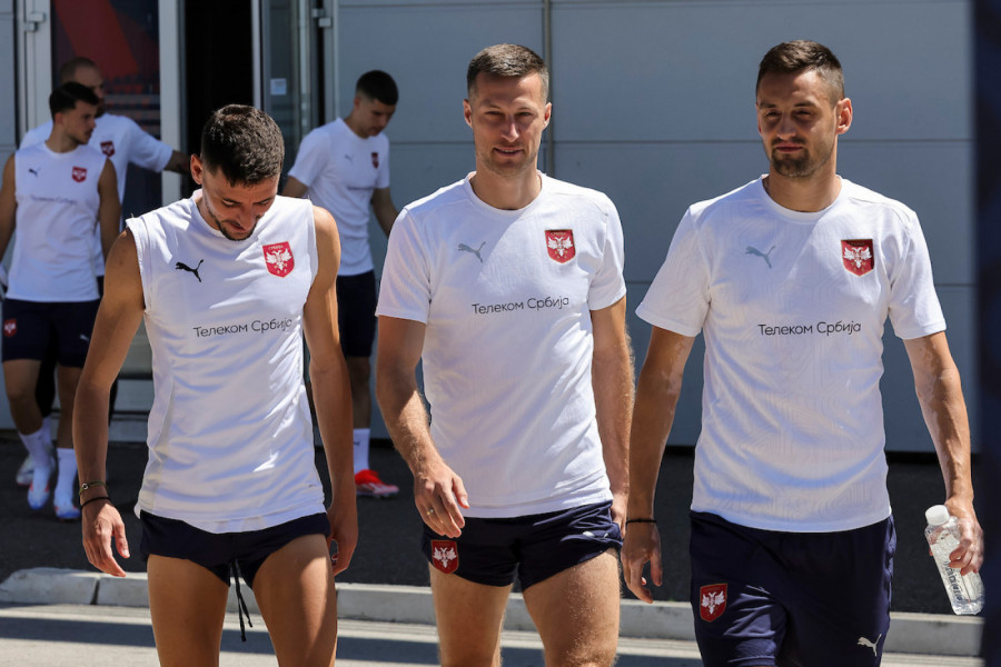 PIKSIJU STARTOVAO KLJUČNI MEČ NA EURO 2024, SADA JE BEZ KLUBA! Za sve je kriv bivši trener Zvezde!