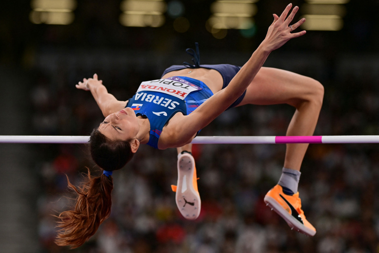 ATLETSKI MATINE: Srbija staje uz svoju atletsku kraljicu - evo kada Angelina Topić skače za zlato na SP! ATLETSKI MATINE: Srbija staje uz svoju atletsku kraljicu - evo kada Angelina Topić skače za zlato na SP!