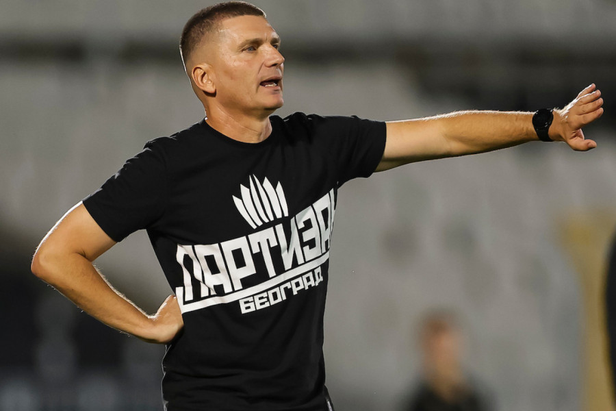 BLAGOJEVIĆ GRMI PRED DERBI: Trener Partizana šalje jasnu poruku uoči dolaska Zvezde