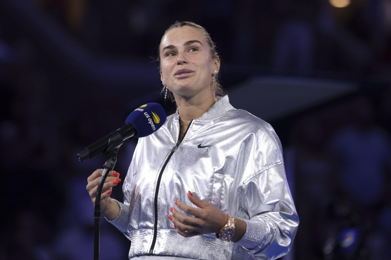 OGLASILA SE SABALENKA NAKON KONTROVERZNIH FOTOGRAFIJA (VIDEO)
