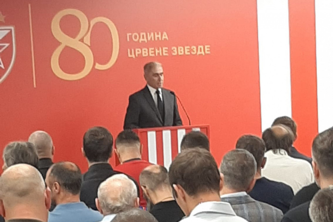 PRVE VESTI O STANJU BOŠKA ĐUROVSKOG: Srušio se na komemoraciji Dejanu Milovanoviću - evo šta se desilo! (VIDEO)