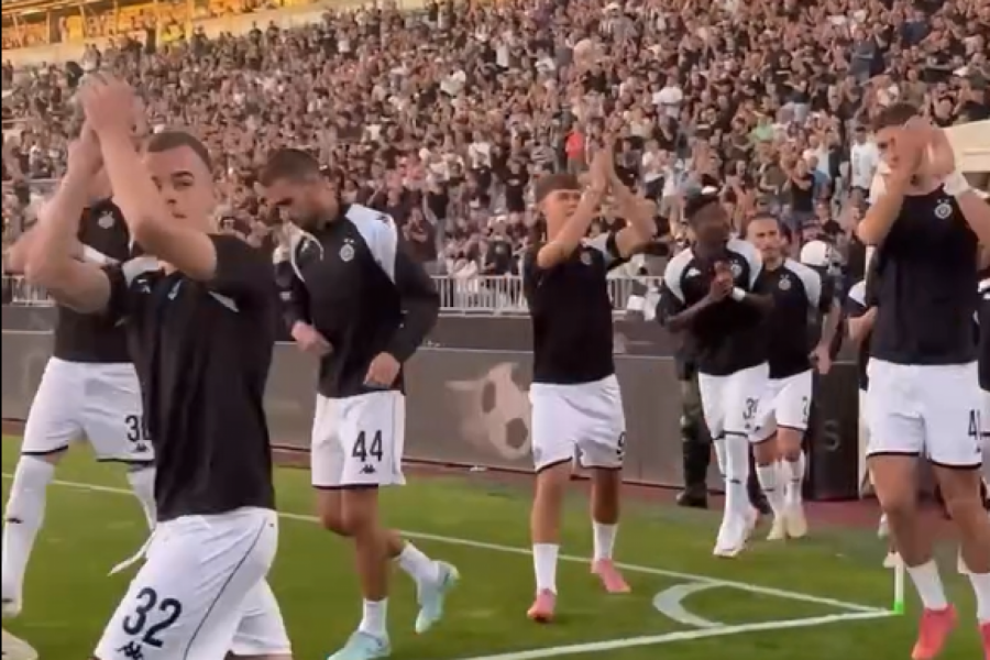 AU, KAKVA PODRŠKA ZA FUDBALERE PARTIZANA: Grobari ih pozdravili gromoglasnim ovacijama! (VIDEO)