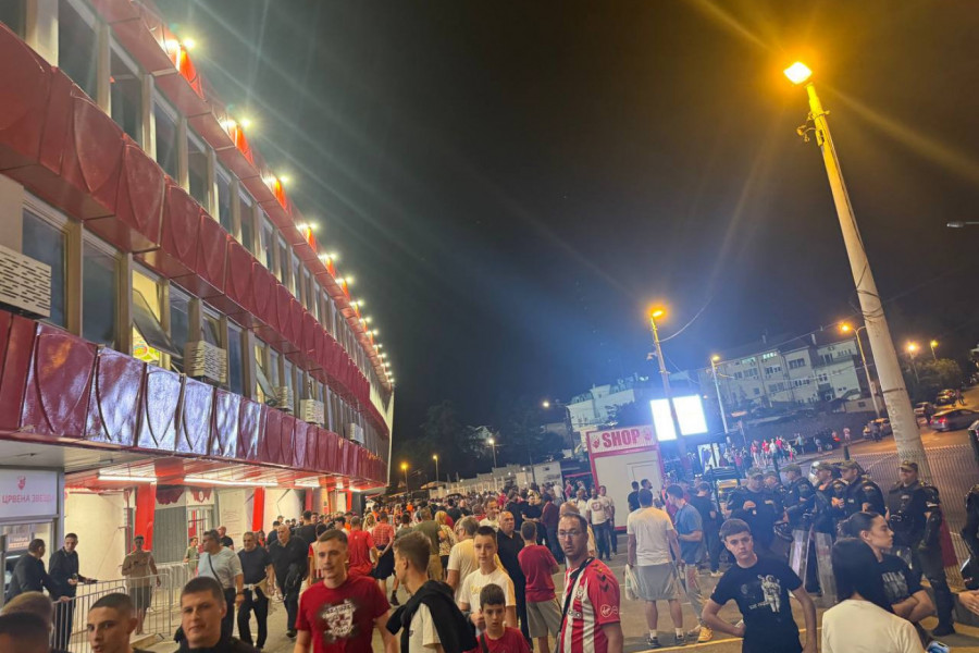 HIT SCENA ISPRED MARAKANE: Zvezdaš iz Japana predvideo rezultat večitog derbija! (VIDEO)