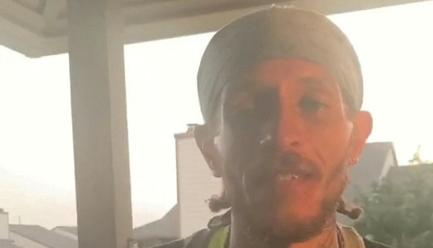 ŠOKANTAN SNIMAK BIVŠEG NBA ASA: Imao je sve, a zbog bolesti sada luta kao beskućnik i prosi na semaforu (VIDEO)