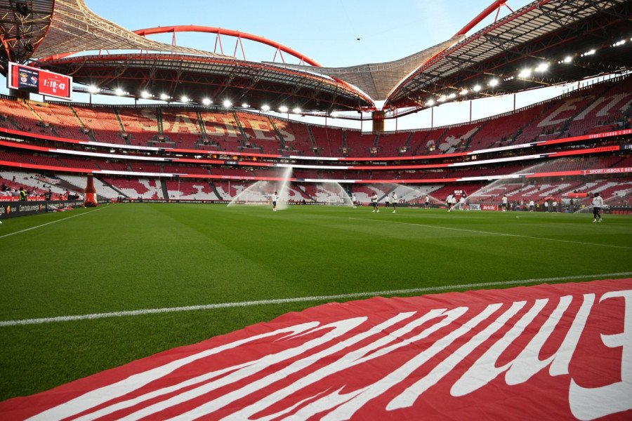 TUČA NA IZBORNOJ SKUPŠTINI SLAVNOG KLUBA (VIDEO)