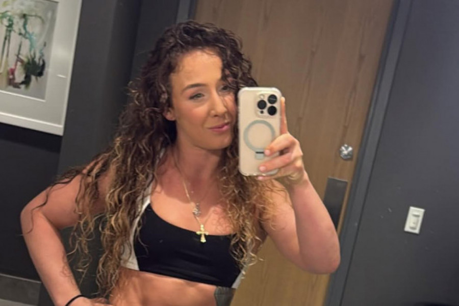 NIJE MU BILO DOBRO: Nekadašnja striptizeta dohvatila poznatog Jutjubera - ove batine nikada neće zaboraviti! (VIDEO)